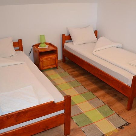 Margareta Vendeghaz Hotel Lupeni  Екстериор снимка