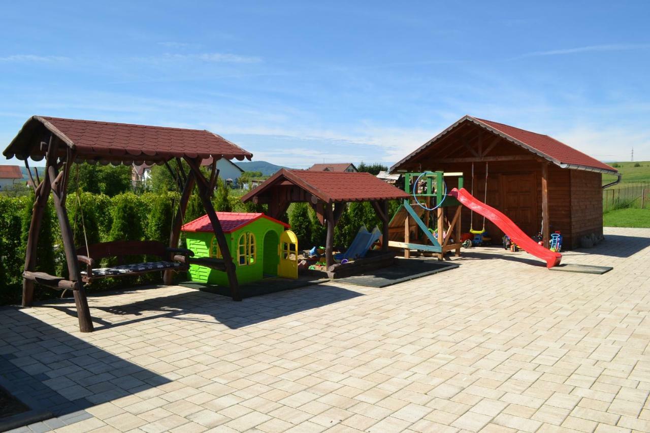 Margareta Vendeghaz Hotel Lupeni  Екстериор снимка